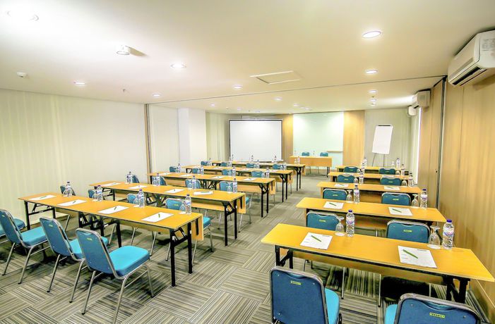 Imagen de los interiores del Hotel Citradream Cirebon. Foto 16