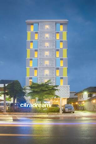 Imagen general del Hotel Citradream Semarang. Foto 12