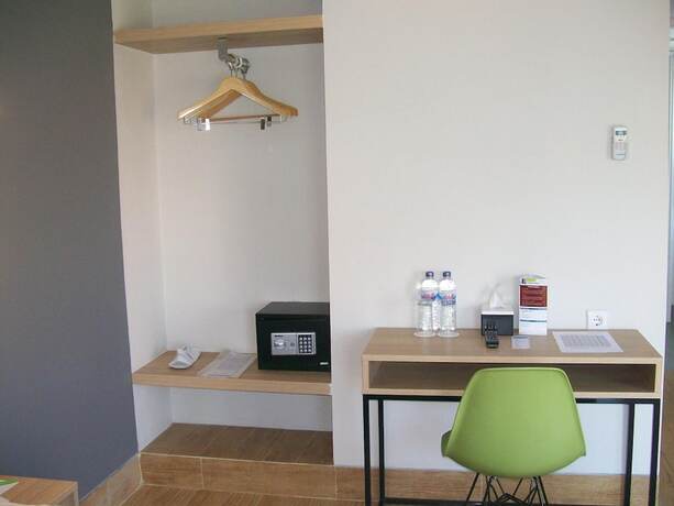 Imagen de la habitación del Hotel Citradream Semarang. Foto 24