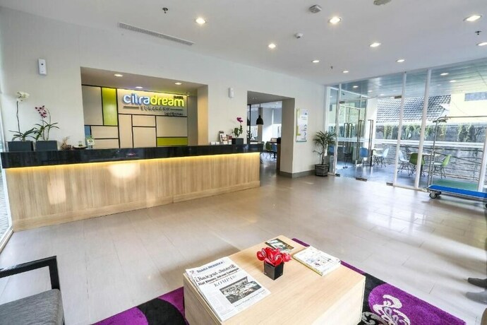 Imagen de los interiores del Hotel Citradream Semarang. Foto 37