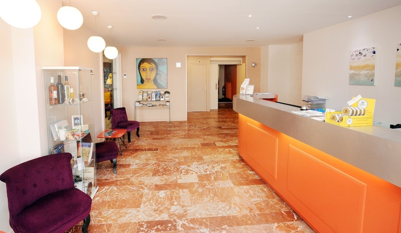 Imagen de los interiores del Hotel Cit&rsquo;H&ocirc;tel Am&eacute;rique. Foto 19
