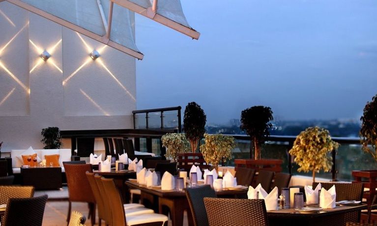 Imagen del bar/restaurante del Hotel Citrus Classic Outer Ring Road Bengaluru. Foto 5