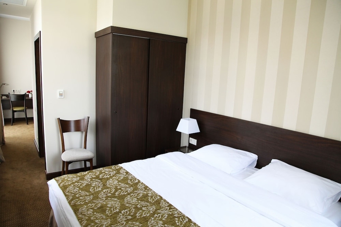 Imagen de la habitación del Hotel Citrus. Foto 8