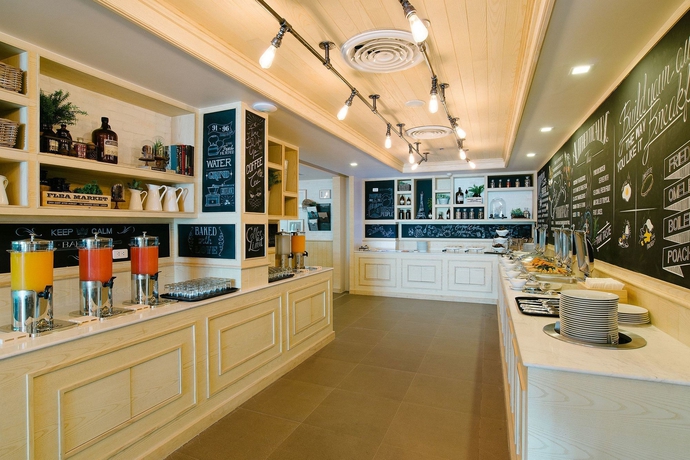 Imagen del bar/restaurante del Hotel Citrus Sukhumvit 11 Bangkok By Compass Hospitality. Foto 2