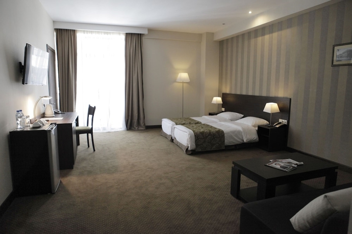 Imagen de la habitación del Hotel Citrus, Tbilisi. Foto 5