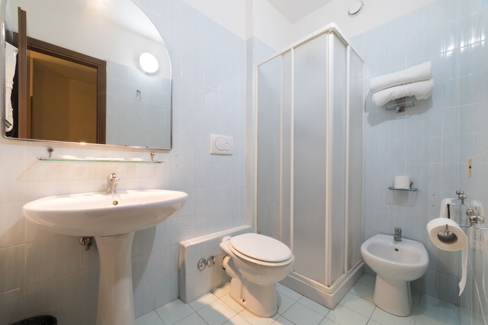 Imagen de la habitación del Hotel Città 2000. Foto 16