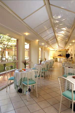 Imagen del bar/restaurante del Hotel Città 2000. Foto 2