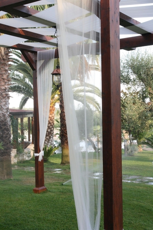 Imagen de los exteriores del Hotel Città Bianca Country Resort. Foto 14