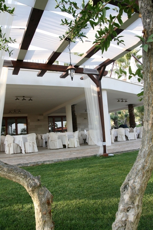 Imagen de los exteriores del Hotel Città Bianca Country Resort. Foto 16