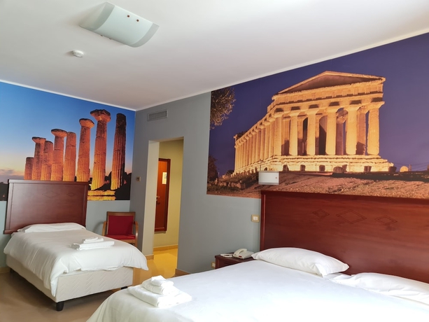 Imagen de la habitación del Hotel Città Della Notte. Foto 2