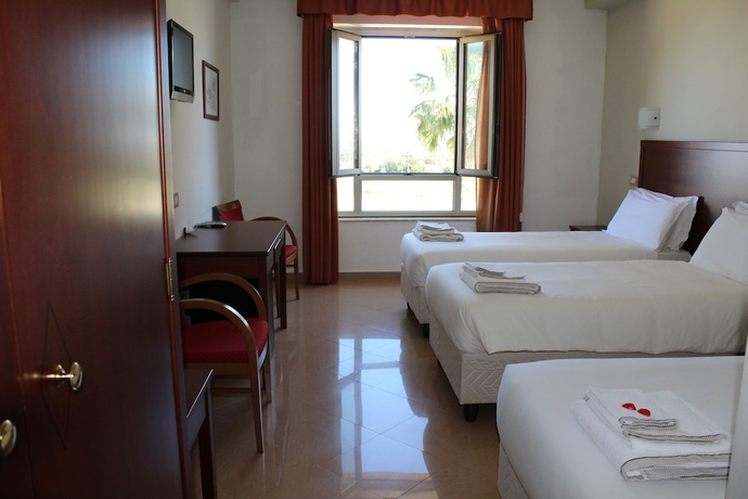 Imagen de la habitación del Hotel Città Della Notte. Foto 3