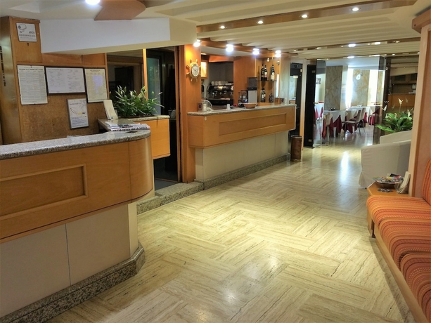 Imagen de los interiores del Hotel Città Studi. Foto 16