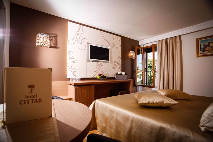 Imagen de la habitación del Hotel Cittar. Foto 7