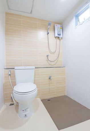 Imagen de la habitación del Hotel City 2 Lampang. Foto 13