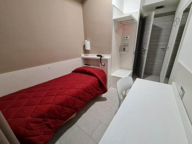 Imagen de la habitación del Hotel City 20. Foto 17