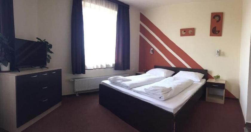 Imagen de la habitación del Hotel City Agoston. Foto 5
