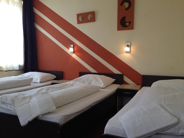 Imagen de la habitación del Hotel City Agoston. Foto 9