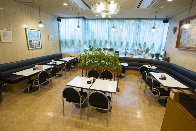 Imagen de los interiores del Hotel City Airport In Prince. Foto 11