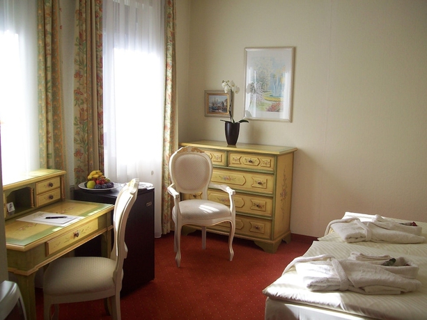 Imagen de la habitación del Hotel City Antik. Foto 11