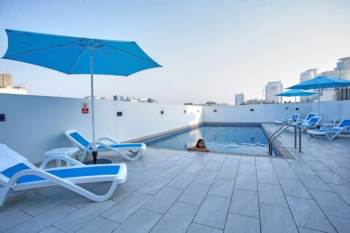 Imagen de la piscina del Hotel City Avenue Al Reqqa. Foto 17