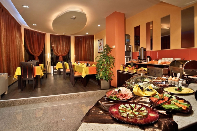 Imagen del bar/restaurante del Hotel City Avenue By Hmg. Foto 7