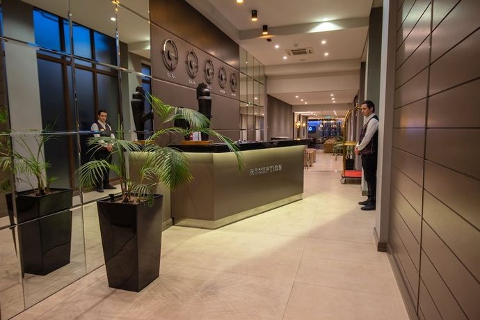 Imagen de los interiores del Hotel City Avenue, Tbilisi. Foto 16