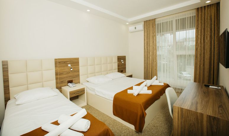 Imagen de la habitación del Hotel City, Batumi. Foto 2