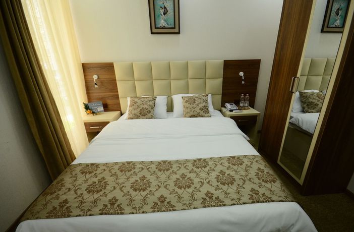 Imagen de la habitación del Hotel City, Batumi. Foto 10