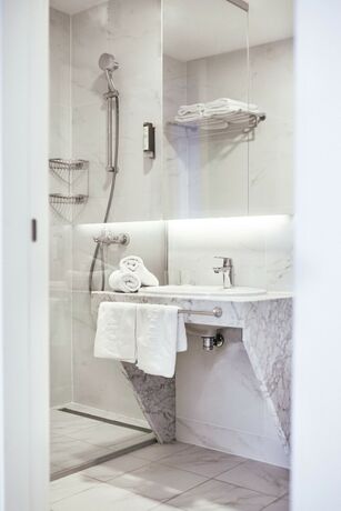 Imagen general del Hotel City Beach Apartments Makarska. Foto 7