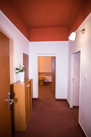 Imagen de la habitación del Hotel City Bell. Foto 5