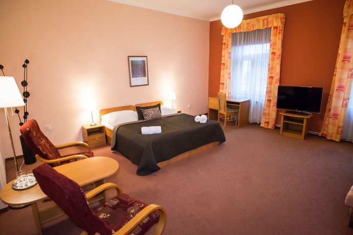 Imagen de la habitación del Hotel City Bell. Foto 13