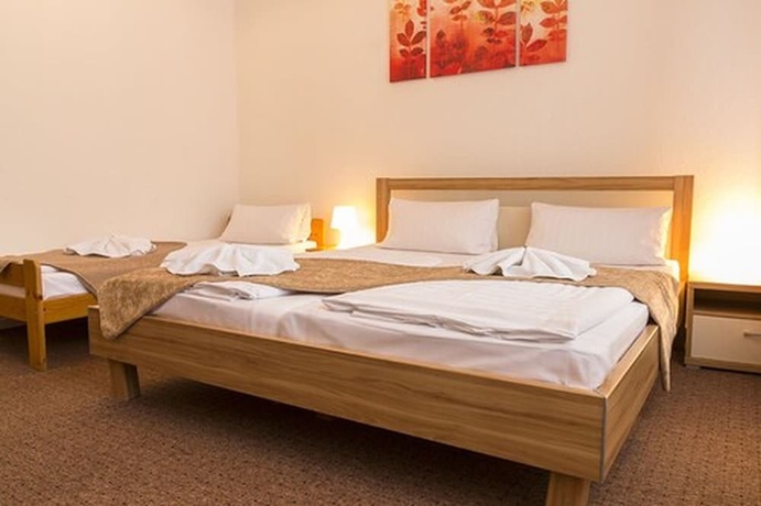 Imagen de la habitación del Hotel City Berlin. Foto 16