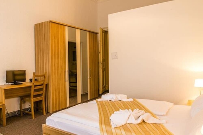 Imagen de la habitación del Hotel City Berlin. Foto 17