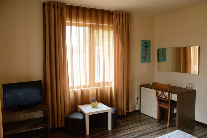 Imagen de la habitación del Hotel City Blagoevgrad. Foto 17