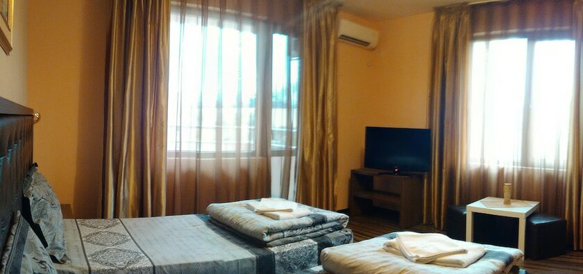Imagen de la habitación del Hotel City Blagoevgrad. Foto 18