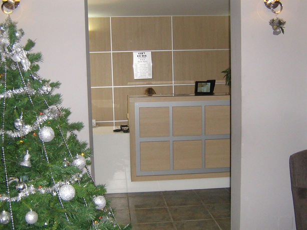 Imagen de los interiores del Hotel City Bucharest. Foto 13