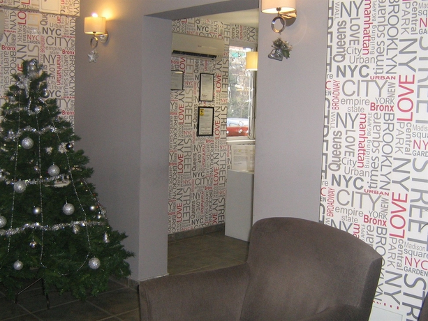 Imagen de los interiores del Hotel City Bucharest. Foto 15