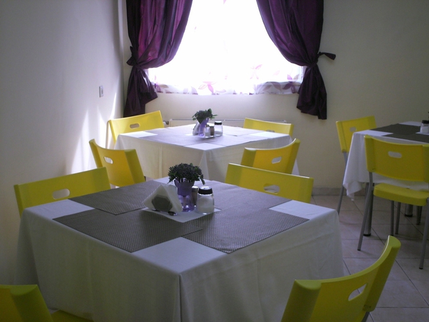 Imagen del bar/restaurante del Hotel City Bucharest. Foto 3