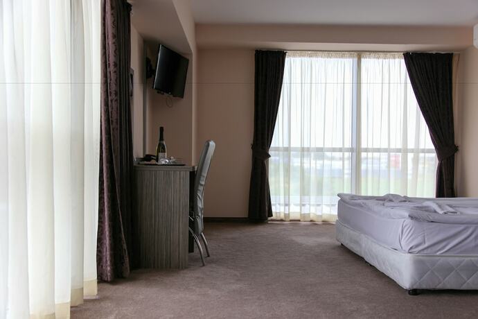 Imagen de la habitación del Hotel City, Burgas/ Mar Negro. Foto 12