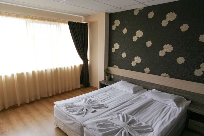 Imagen de la habitación del Hotel City, Burgas/ Mar Negro. Foto 13