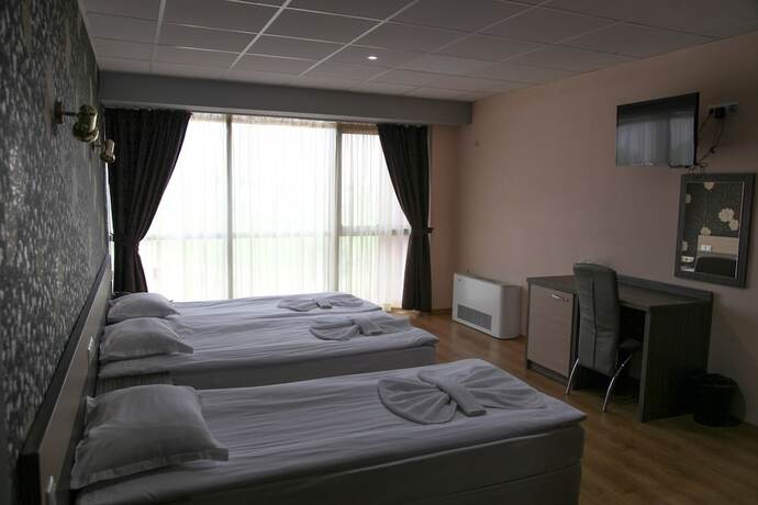 Imagen de la habitación del Hotel City, Burgas/ Mar Negro. Foto 17