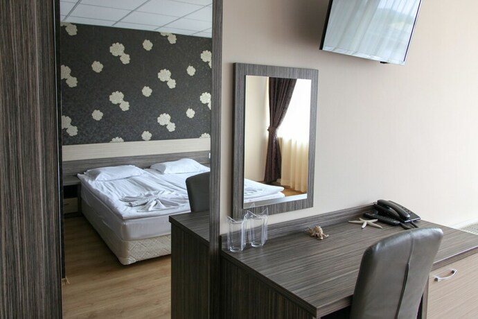 Imagen de la habitación del Hotel City, Burgas/ Mar Negro. Foto 18
