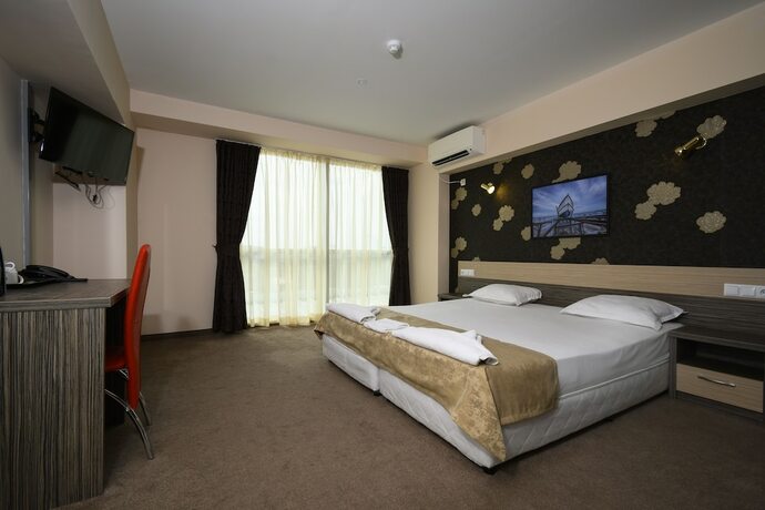 Imagen de la habitación del Hotel City, Burgas/ Mar Negro. Foto 24
