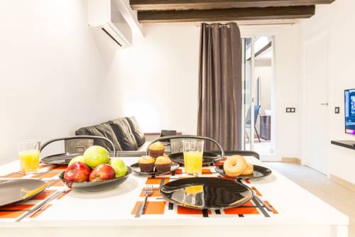 Imagen de la habitación del Hotel City Center Two bedrooms Apartment, in a 1870's Full Renewed Building. Foto 10