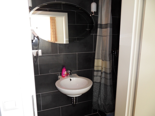 Imagen de la habitación del Hotel City Central Promenade. Foto 15