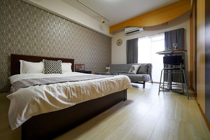 Imagen de la habitación del Hotel City Central Studio Apartments. Foto 18
