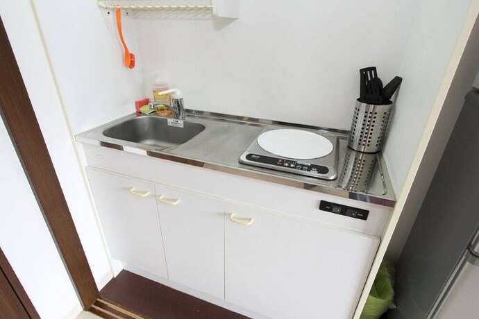 Imagen de la habitación del Hotel City Central Studio Apartments. Foto 34