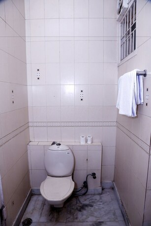 Imagen de la habitación del Hotel City Centre Inn New Delhi. Foto 23