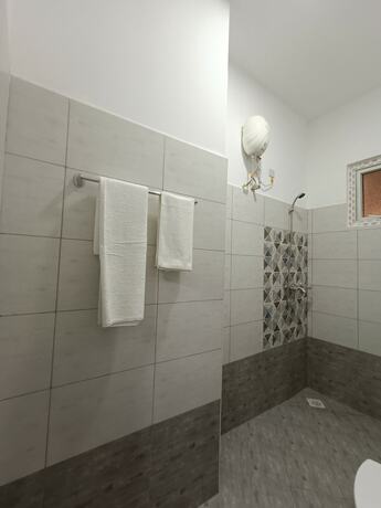 Imagen de la habitación del Hotel City Centre, MOMBASA. Foto 11