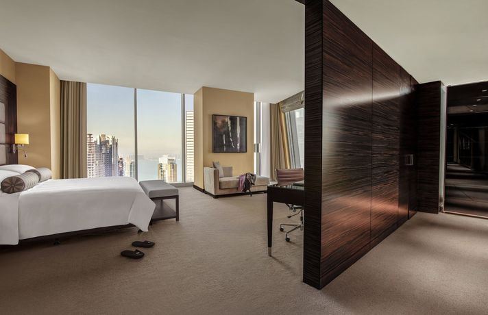 Imagen de la habitación del Hotel City Centre Rotana Doha. Foto 14